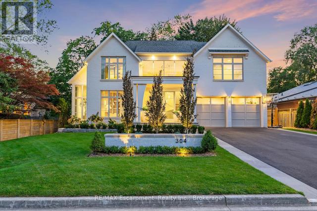 304 POMONA AVENUE  Burlington (Roseland), ON L7N 1T3