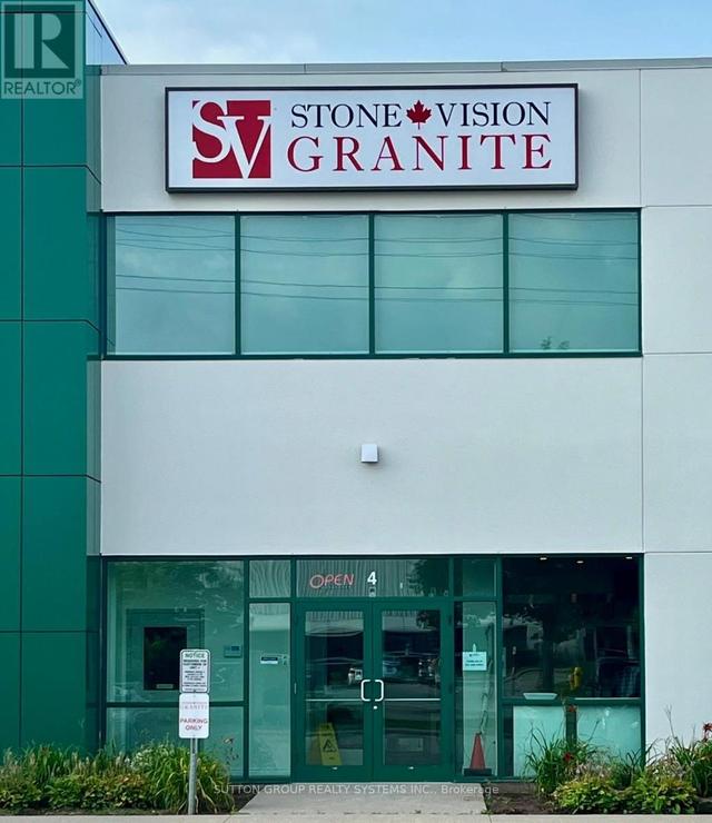 4 - 465 PINEBUSH ROAD S  Cambridge, ON N1T 2J4