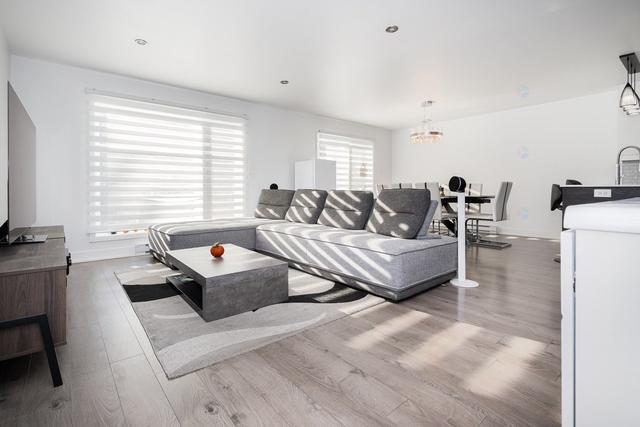 204-83 Ch. des Îles-Yale  Saint-Eustache, QC J7P 5M5
