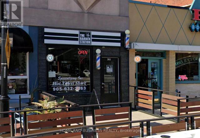 2011 LAKESHORE ROAD  Burlington, ON L7R 1A1