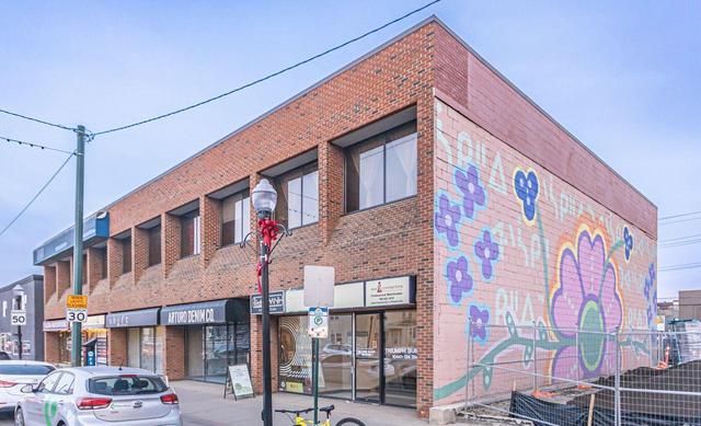202, 10441 - 124 Street  Edmonton, AB T5N 1R7
