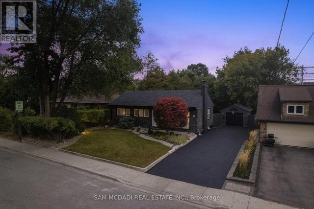 1140 HALLIDAY AVENUE  Mississauga, ON L5E 1P9