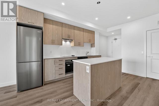 901 - 461 GREEN ROAD Hamilton, ON L8E 0L5