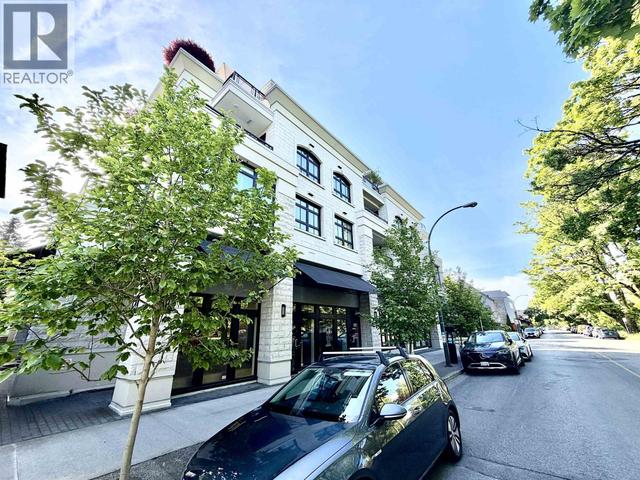 5860 EAST BOULEVARD  Vancouver, BC V6M 3V3
