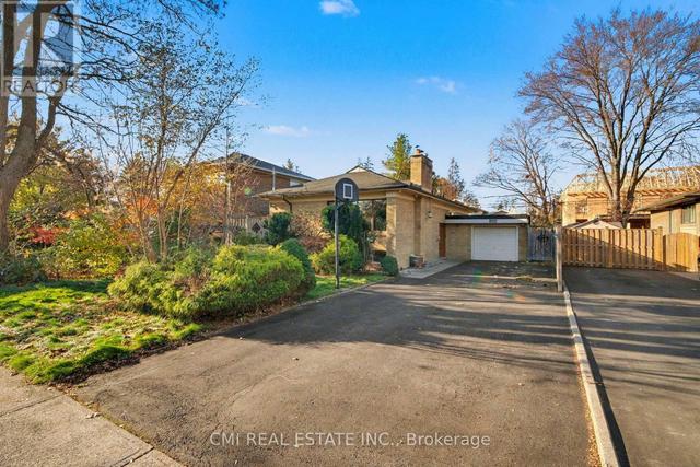 460 MARTIN GROVE ROAD Toronto, ON M9B 4M4