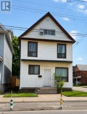 518 CANNON STREET E  Hamilton, ON L8L 2E8