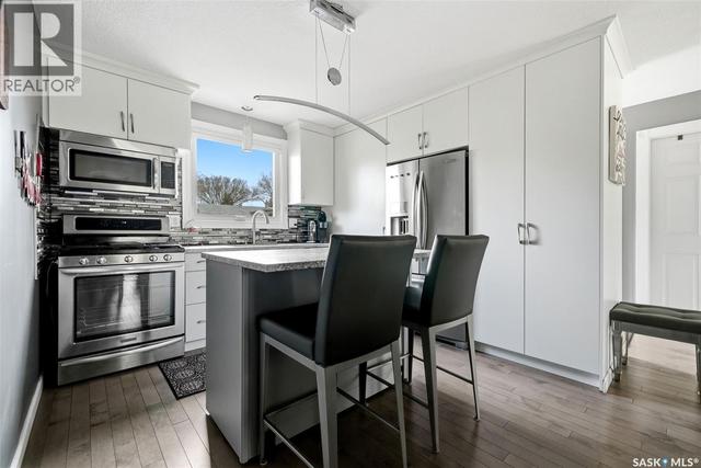 35 Spruceview ROAD  Regina, SK S4R 0E1
