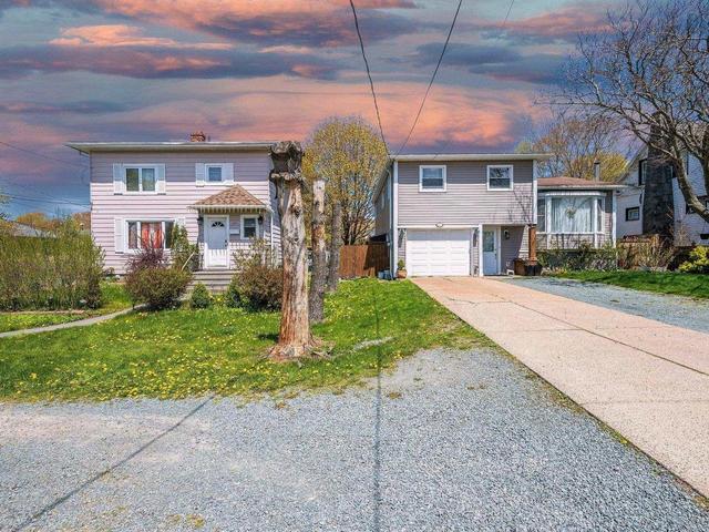 172 & 174 Victoria Road  Dartmouth, NS B3A 1V9