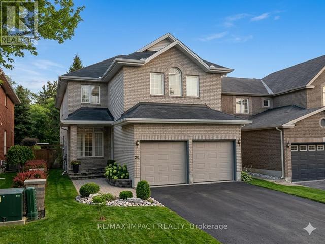 20 REMEMBRANCE CRESCENT  Ottawa, ON K1G 6N4