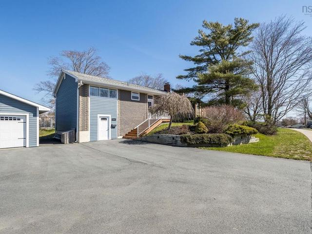 81 Flamingo Drive  Rockingham, NS B3M 1T2