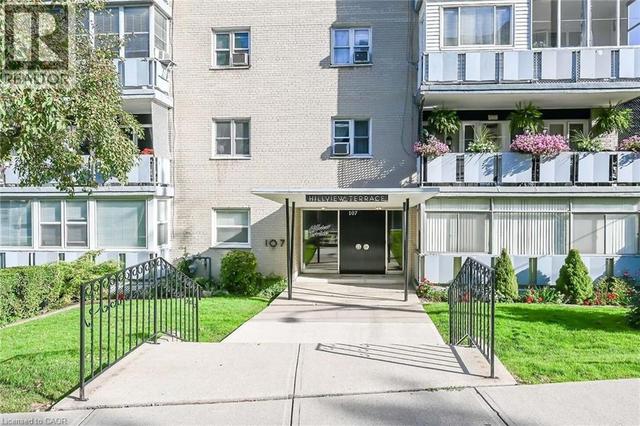 107 ST JOSEPH'S Drive Unit# 405  Hamilton, ON L8N 2G1