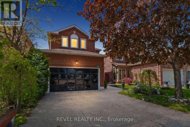 1263 BANTHAM STREET  Mississauga, ON L5V 1Y8