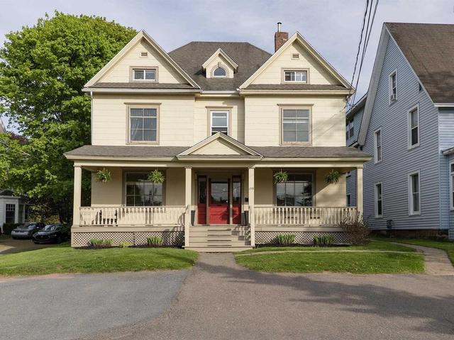 159 Victoria Street E  Amherst, NS B4H 1Y4