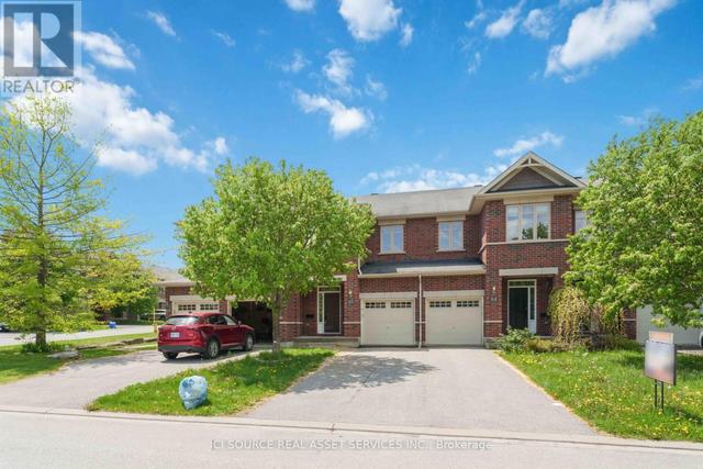 27 TORBEC AVENUE  Ottawa, ON K2T 0B6