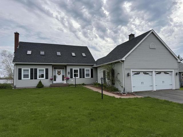 41 Birchview Crescent  New Glasgow, NS B2H 5T6