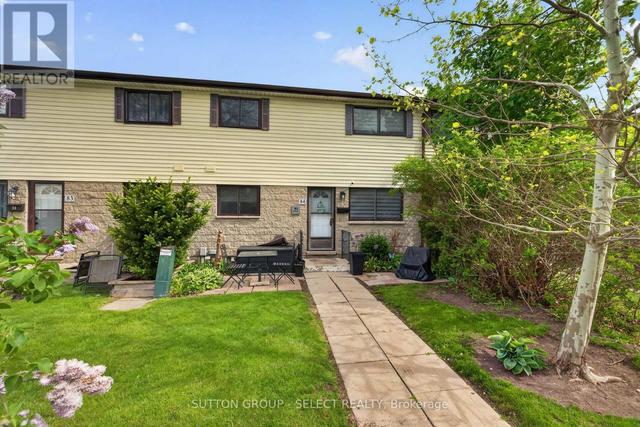 84 - 825 DUNDALK DRIVE  London South (South Q), ON N6C 3V6