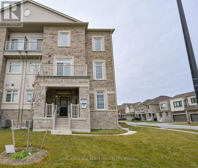 2 PAISLEY DRIVE  Bradford West Gwillimbury, ON L3Z 4P3