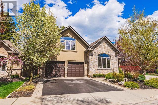 3 - 976 SHADELAND AVENUE  Burlington, ON L7T 2M5