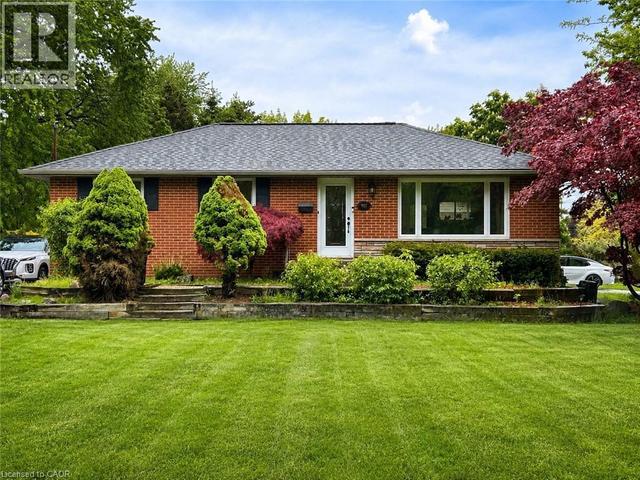 917 ORPHA Street  Burlington, ON L7R 3W5