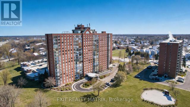 1007 - 2759 CAROUSEL CRESCENT  Ottawa, ON K1T 2N5
