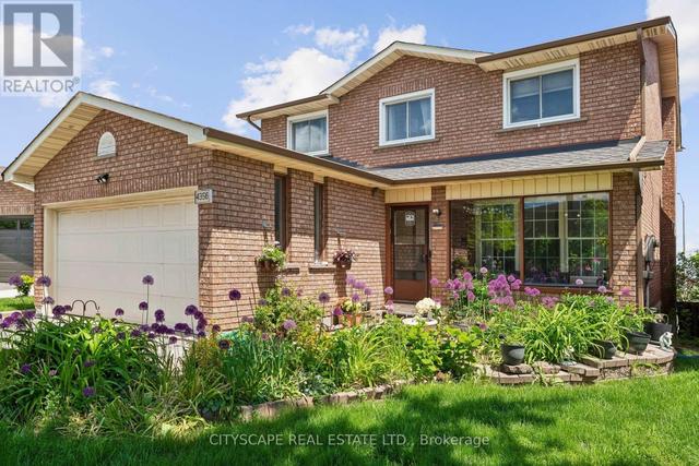 4356 WAKEFIELD CRESCENT  Mississauga, ON L5C 4N2
