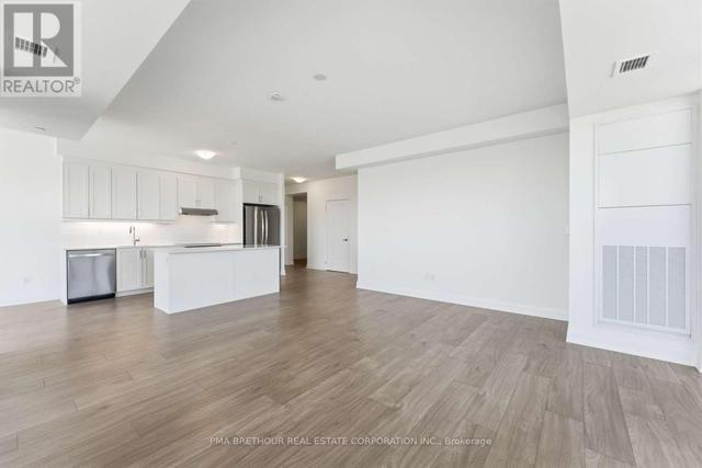 1809 - 1035 SOUTHDOWN ROAD  Mississauga, ON L5J 0A2
