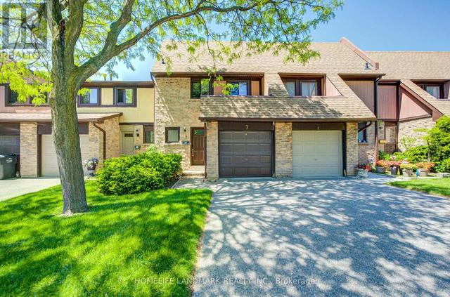 7 - 3345 SILVERADO DRIVE  Mississauga, ON L5A 3Y8