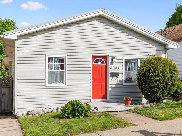 6091 Leeds Street  North End, NS B3K 2T6