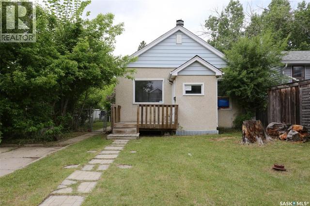 2030 queen STREET  Regina, SK S4T 4C1