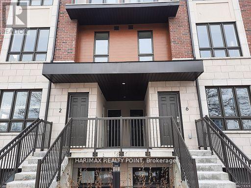 8 - 4015 HICKORY DRIVE  Mississauga, ON L4W 1L1