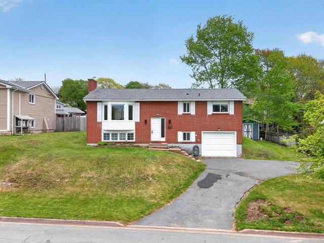 49 Gourok Avenue  Dartmouth, NS B2X 2X5
