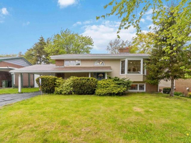 89 Clayton Park Drive  Halifax, NS B3M 1M1
