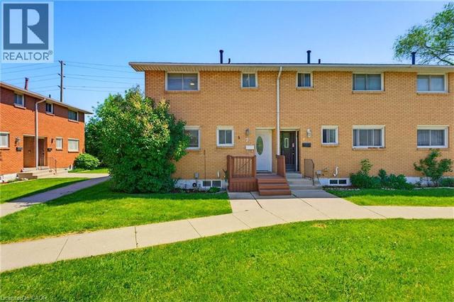 161 BERKINDALE Drive Unit# 7  Hamilton, ON L8E 1M6