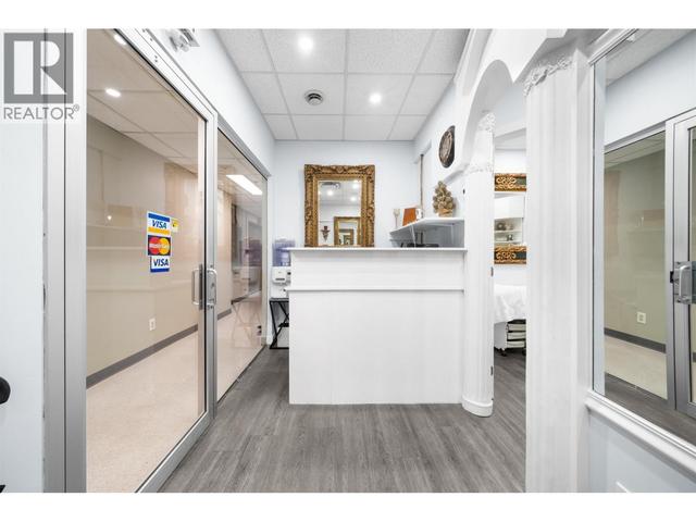 L03/L04 955 HORNBY STREET  Vancouver, BC V6Z 1V3
