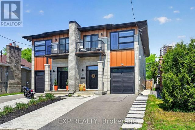 215 COLUMBUS AVENUE  Ottawa, ON K1K 1P7