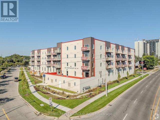 301 WESTMOUNT ROAD W  Kitchener, ON N2M 1S3