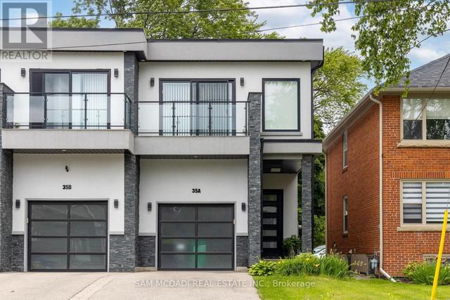 35A BROADVIEW AVENUE  Mississauga, ON L5H 2S8