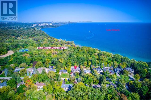 767 PARKLAND AVENUE  Mississauga, ON L5H 3G6