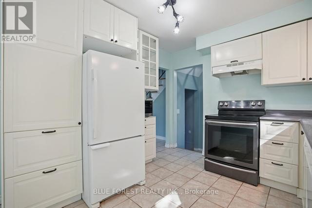 230 CAIRN STREET  London South (South J), ON N5Z 3W7