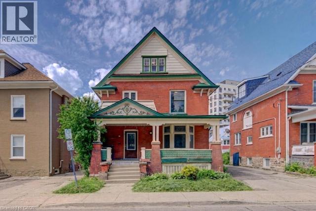 59 IRVIN Street  Kitchener, ON N2H 1K7
