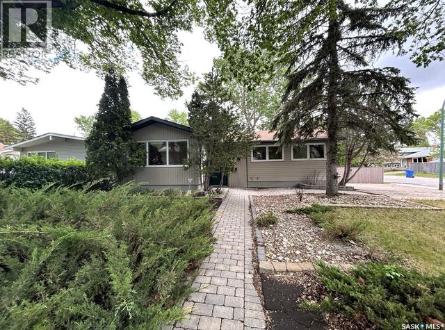 901 Shannon ROAD  Regina, SK S4S 5K3