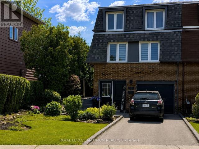 7493 BYBROOK DRIVE  Mississauga, ON L4T 3R4