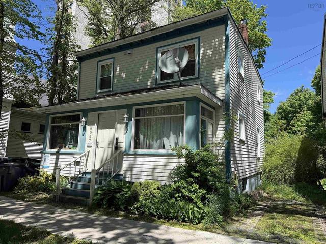 2057 Parker Street  Halifax Peninsula, NS B3K 4T6