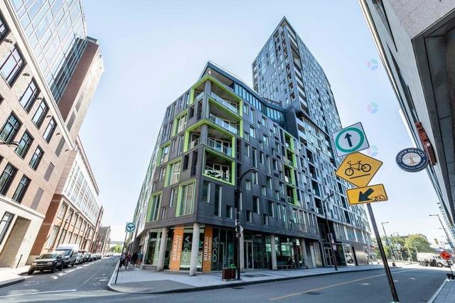 901-888 Rue Wellington Montréal (Ville-Marie), QC H3C 1T7
