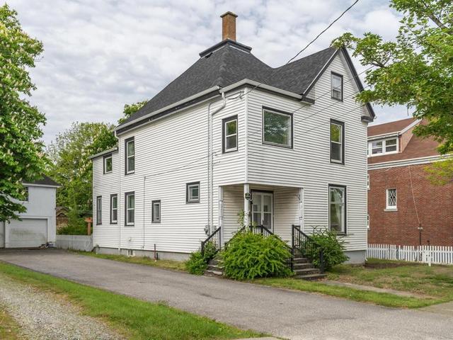 13 Porter Street  Yarmouth, NS B5A 2Y7