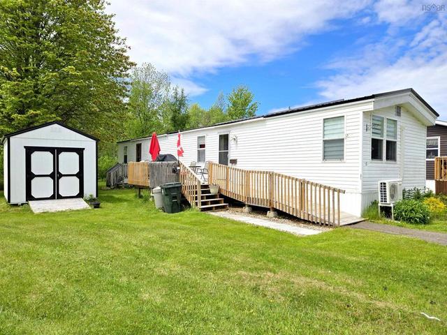 5 Birch Court  Amherst, NS B4H 4K3