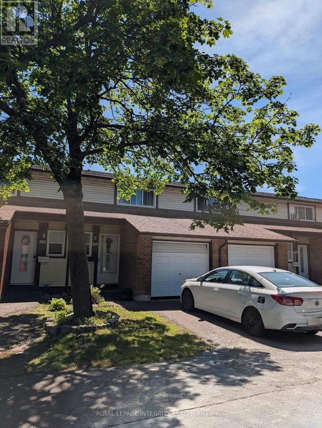 83 - 1332 FOXWELL STREET  Ottawa, ON K1B 5J2