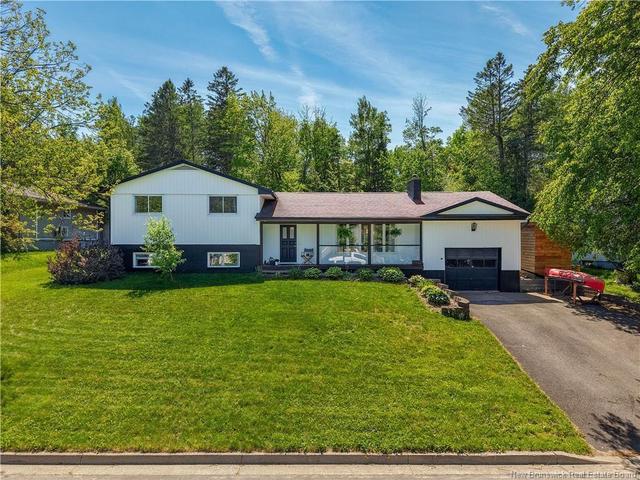 170 Oxford ST  Fredericton, NB E3B 2W5