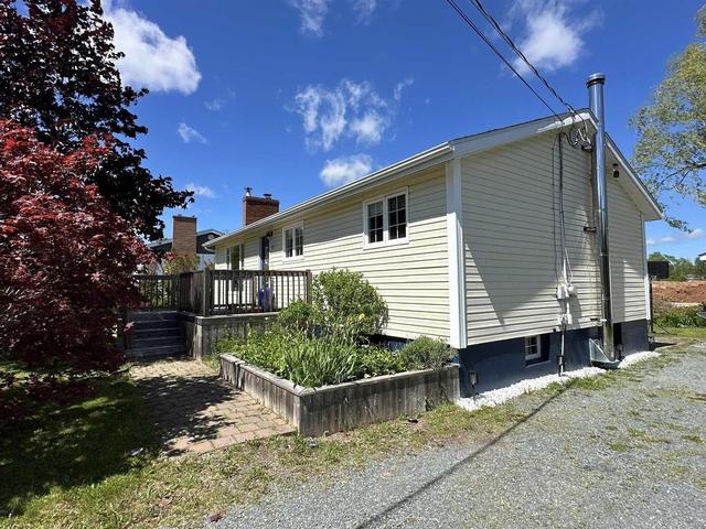 17 Alderney Drive  Enfield, NS B2T 1J7