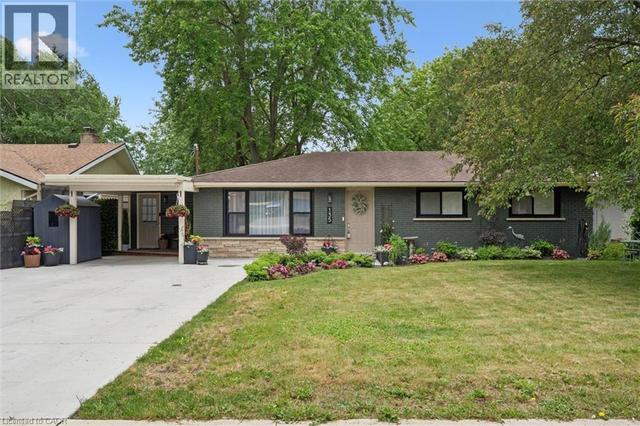 135 BRIDGE Street W  Waterloo, ON N2K 1K8
